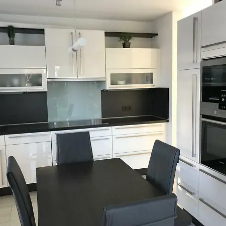 Διαμέρισμα Exklusive Ferienwohnung Messe Citynah