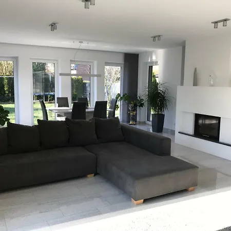 Διαμέρισμα Exklusive Ferienwohnung Messe Citynah