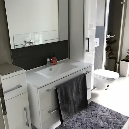 Διαμέρισμα Exklusive Ferienwohnung Messe Citynah